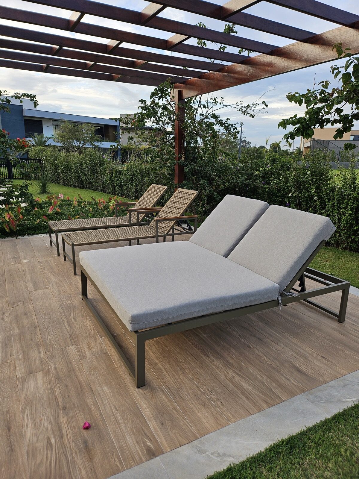 Cómo limpiar y cuidar los muebles de exterior